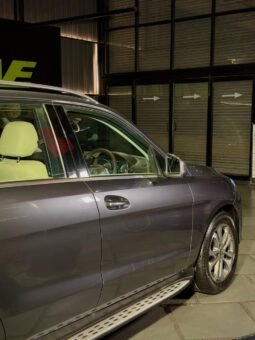 
										Mercedes-Benz GLE 250d 4MATIC full									