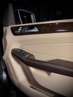 
										Mercedes-Benz GLE 250d 4MATIC full									