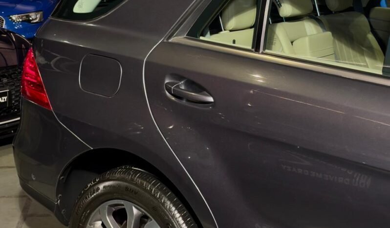 
								Mercedes-Benz GLE 250d 4MATIC full									