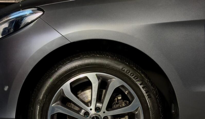 
								Mercedes-Benz GLE 250d 4MATIC full									