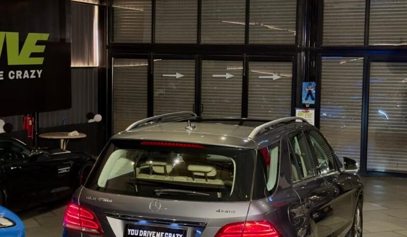 
								Mercedes-Benz GLE 250d 4MATIC full									