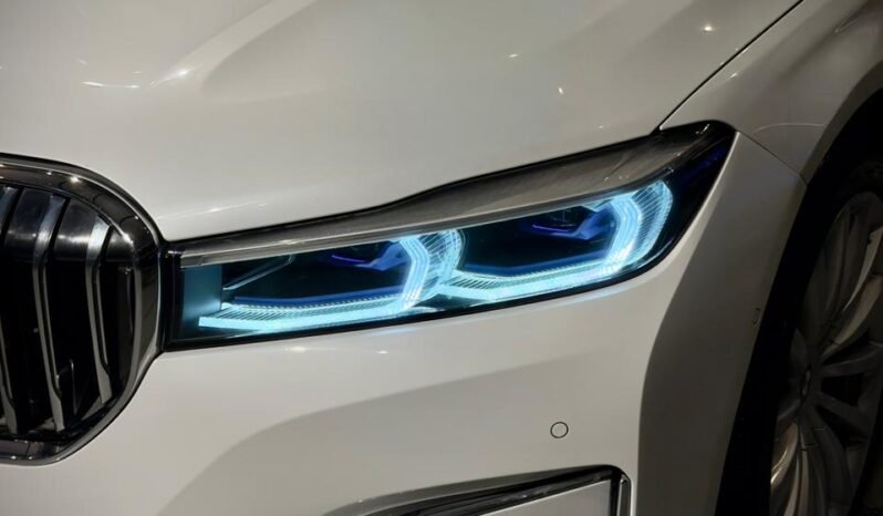 
								BMW 740Li DPE Signature full									