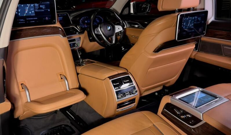
								BMW 740Li DPE Signature full									