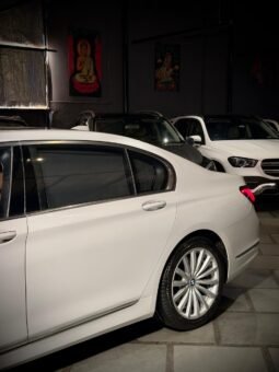 
										BMW 740Li DPE Signature full									