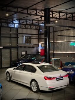 
										BMW 740Li DPE Signature full									