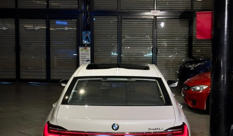 
								BMW 740Li DPE Signature full									