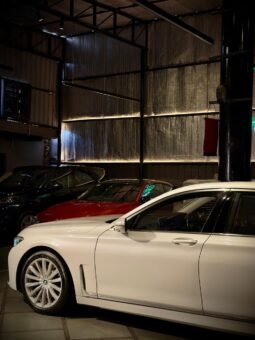 
										BMW 740Li DPE Signature full									