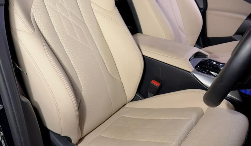
								BMW X3 xDrive20i M Sport full									