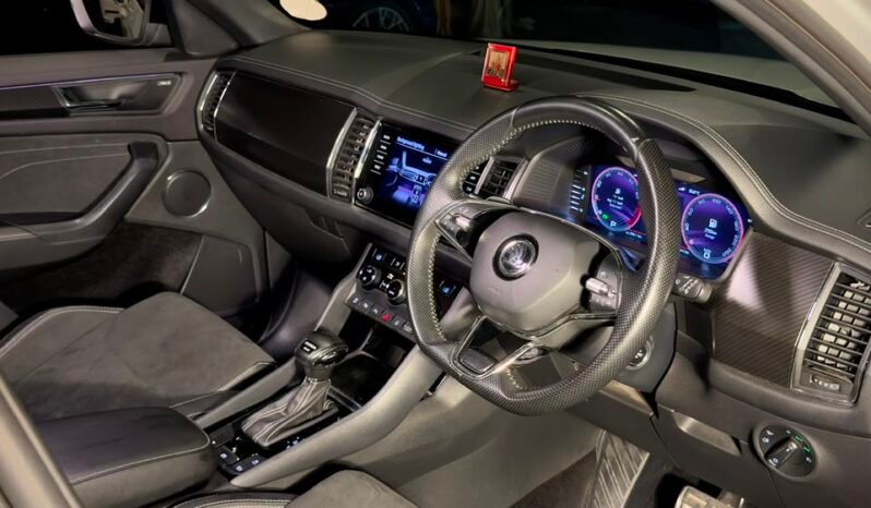 
								2023 Škoda Kodiaq Sportline 2.0 TSI 4×4 DSG full									