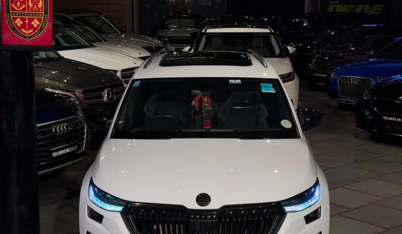 
								2023 Škoda Kodiaq Sportline 2.0 TSI 4×4 DSG full									