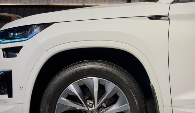 
								2023 Škoda Kodiaq Sportline 2.0 TSI 4×4 DSG full									