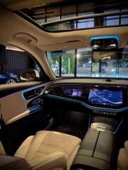 
										Mercedes-Benz E200 LWB full									