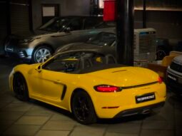 
										Porsche 718 Boxster | Racing Yellow full									