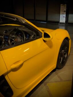 
										Porsche 718 Boxster | Racing Yellow full									