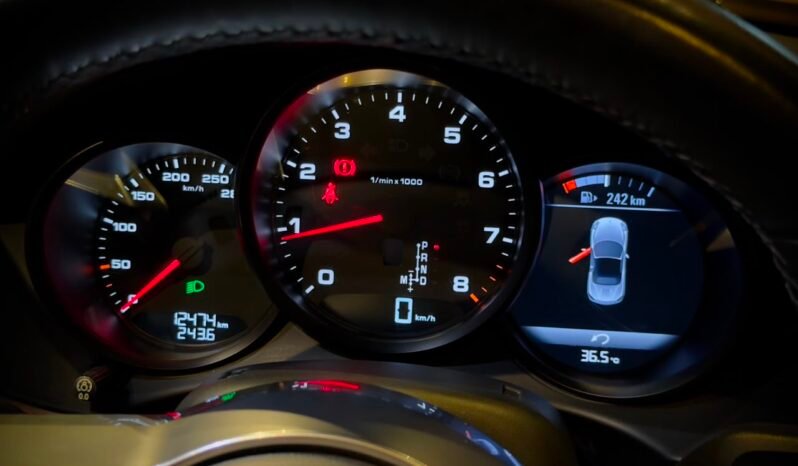 
								Porsche 718 Boxster | Racing Yellow full									