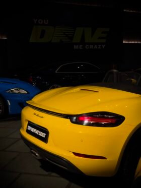 Porsche 718 Boxster | Racing Yellow