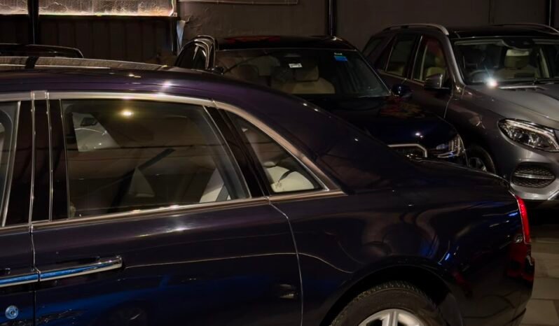 
								Rolls-Royce Ghost | Dark Indigo full									