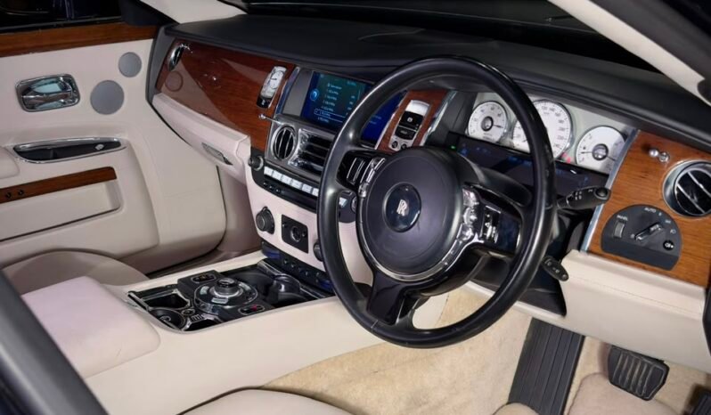 
								Rolls-Royce Ghost | Dark Indigo full									