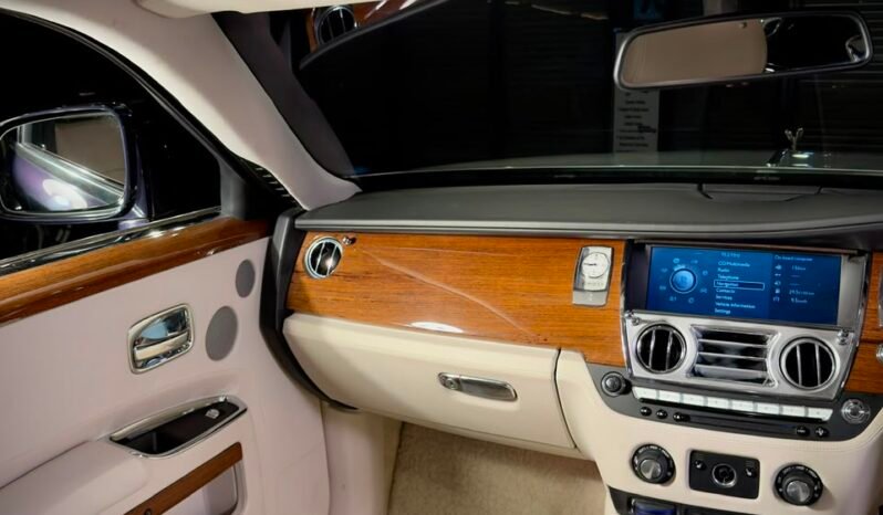 
								Rolls-Royce Ghost | Dark Indigo full									
