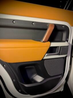 
										LAND ROVER DEFENDER HSE DYNAMIC full									