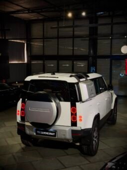 
										LAND ROVER DEFENDER HSE DYNAMIC full									