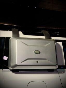 
										LAND ROVER DEFENDER HSE DYNAMIC full									
