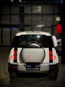 
										LAND ROVER DEFENDER HSE DYNAMIC full									