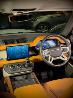 
										LAND ROVER DEFENDER HSE DYNAMIC full									