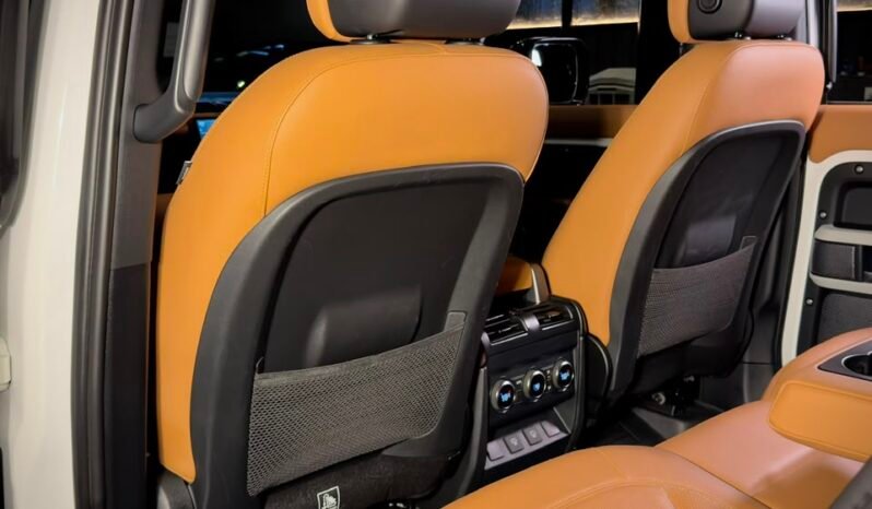 
								LAND ROVER DEFENDER HSE DYNAMIC full									