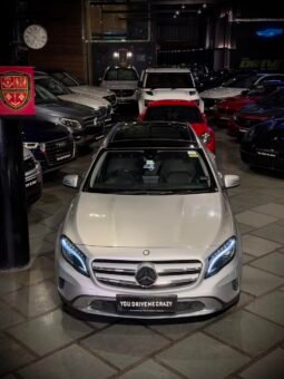 
										Mercedes-Benz GLA 200d full									