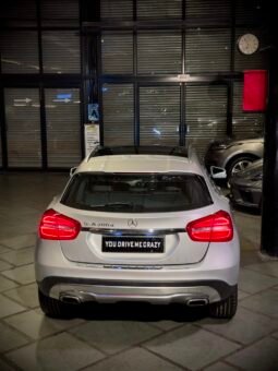 
										Mercedes-Benz GLA 200d full									
