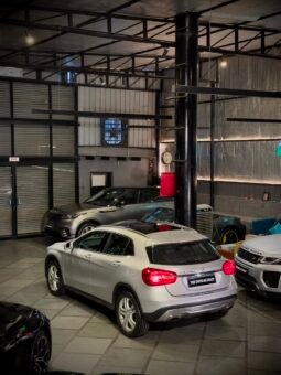 
										Mercedes-Benz GLA 200d full									