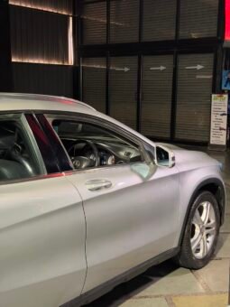 
										Mercedes-Benz GLA 200d full									