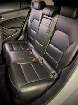 
										Mercedes-Benz GLA 200d full									