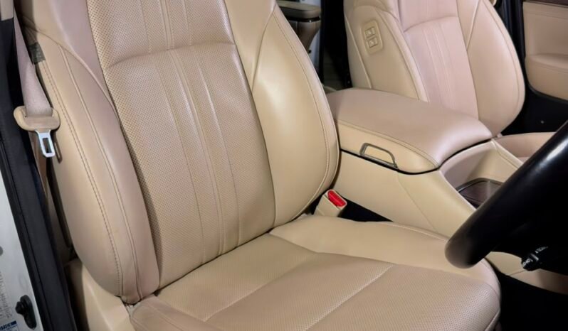 
								2022 Toyota Vellfire Executive Lounge full									