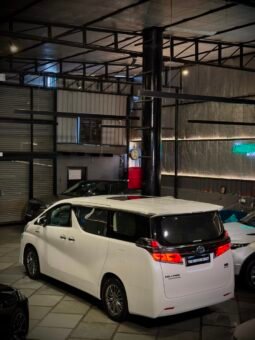
										2022 Toyota Vellfire Executive Lounge full									