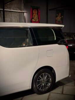 
										2022 Toyota Vellfire Executive Lounge full									