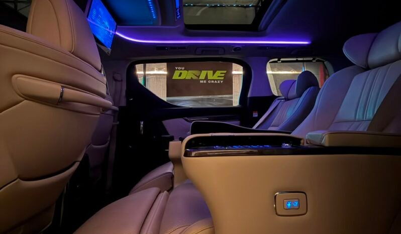 
								2022 Toyota Vellfire Executive Lounge full									