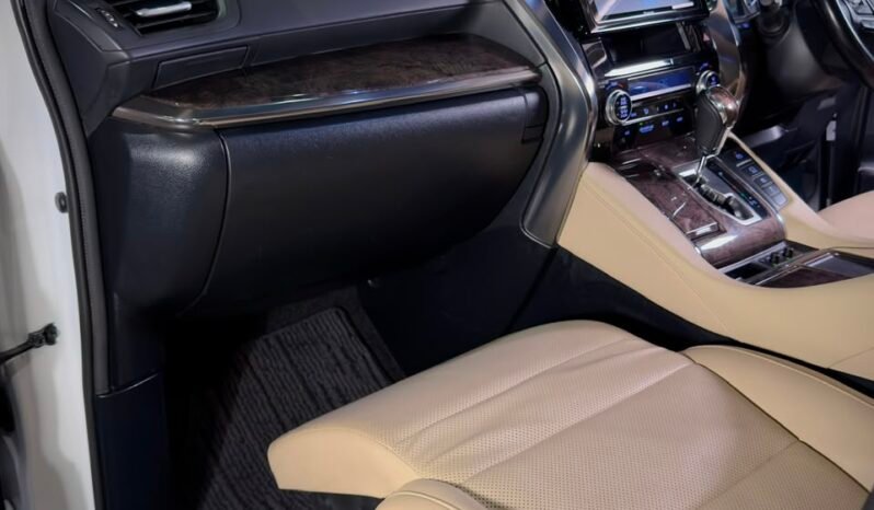 
								2022 Toyota Vellfire Executive Lounge full									
