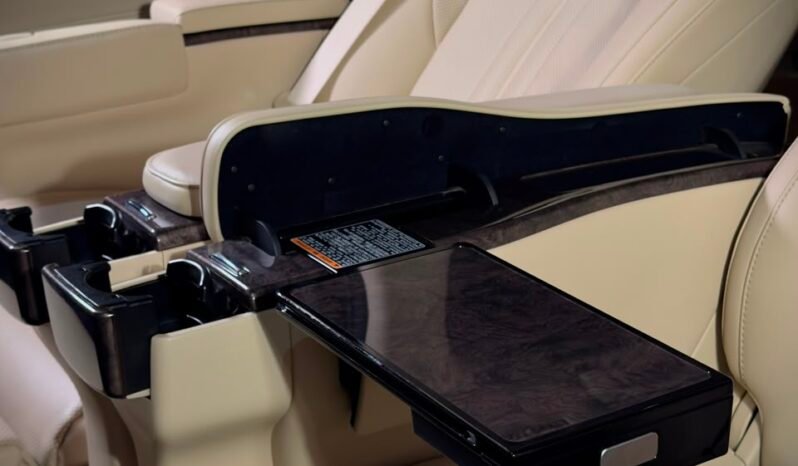 
								2022 Toyota Vellfire Executive Lounge full									
