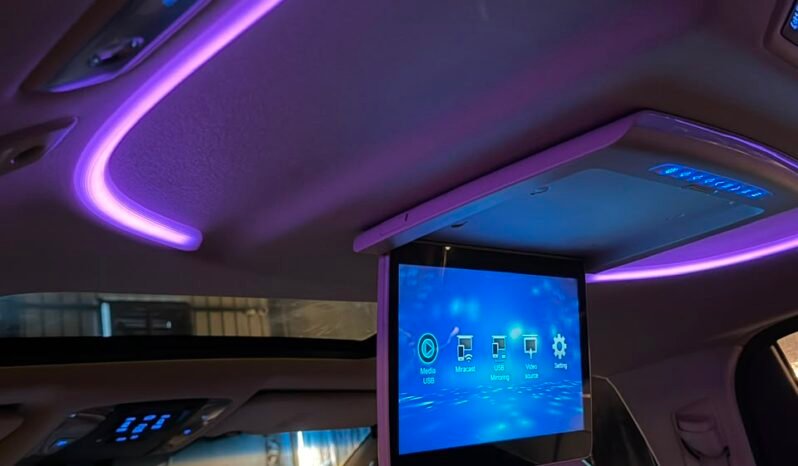 
								2022 Toyota Vellfire Executive Lounge full									