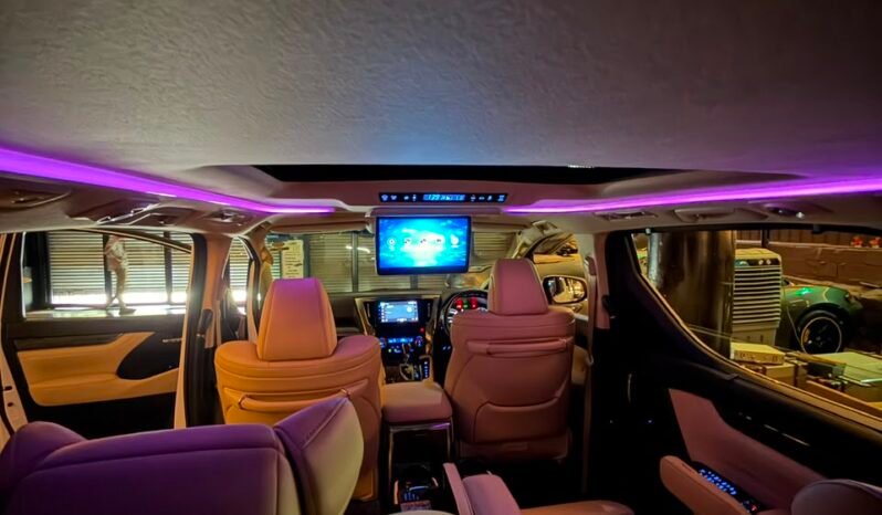 
								2022 Toyota Vellfire Executive Lounge full									