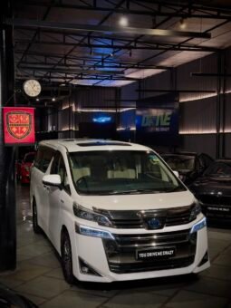 
										2022 Toyota Vellfire Executive Lounge full									