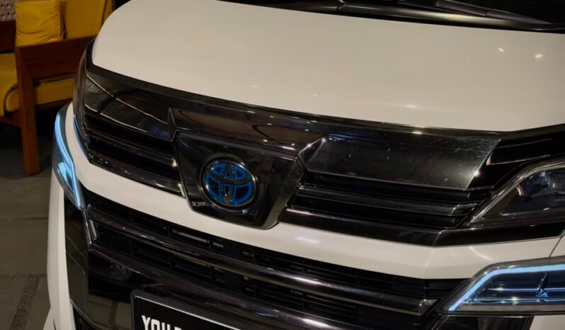 
								2022 Toyota Vellfire Executive Lounge full									
