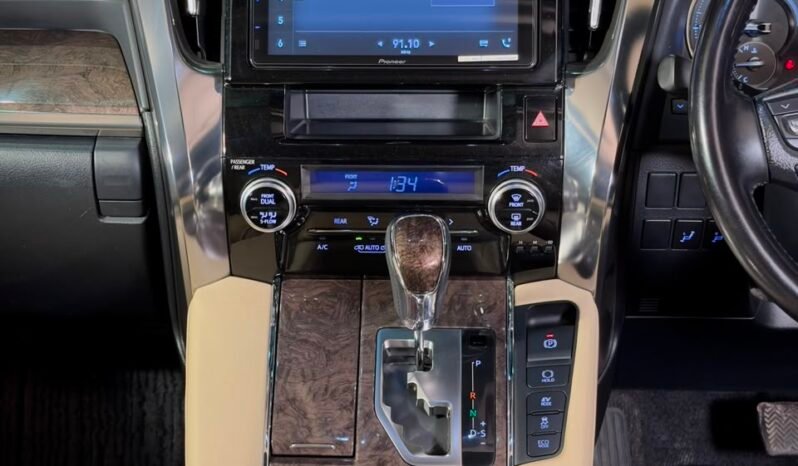 
								2022 Toyota Vellfire Executive Lounge full									