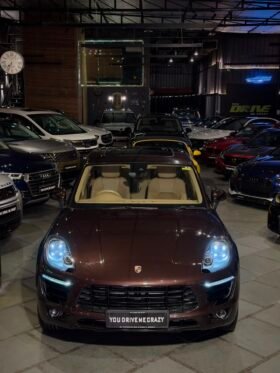 2017 Porsche Macan R4 Petrol