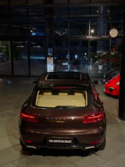 
										2017 Porsche Macan R4 Petrol full									