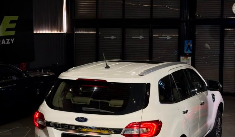 
								2024 Ford Endeavour Titanium 2.0 AT full									