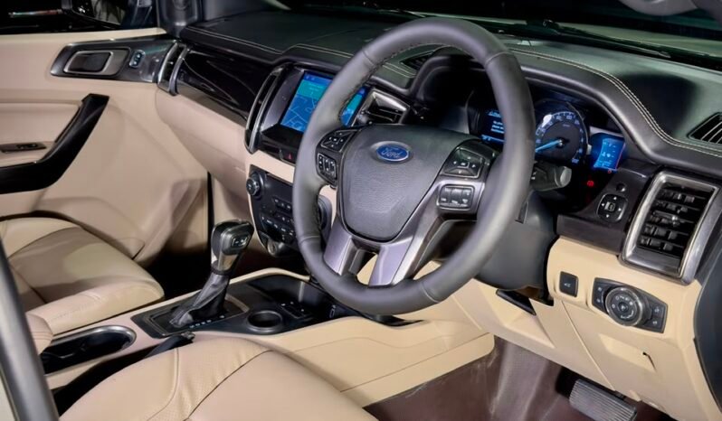 
								2024 Ford Endeavour Titanium 2.0 AT full									