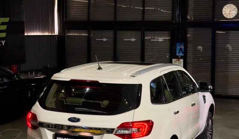 
								2024 Ford Endeavour Titanium 2.0 AT full									